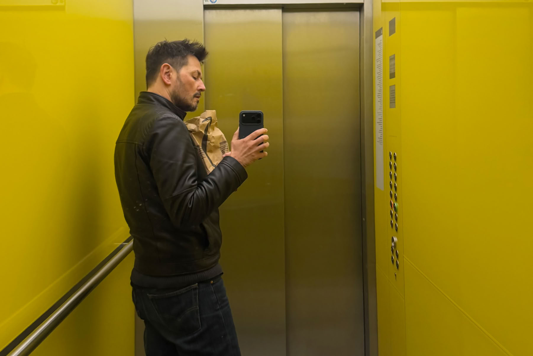 Foto von Dry – Melanchonischer Zeitreisender